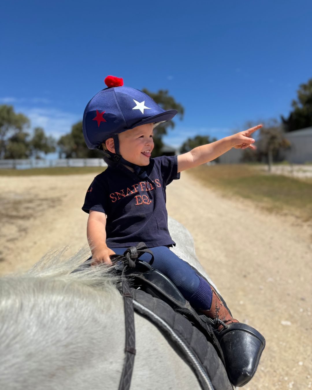 Snaffles Eq. Eggbutt Riding Pant Red Star
